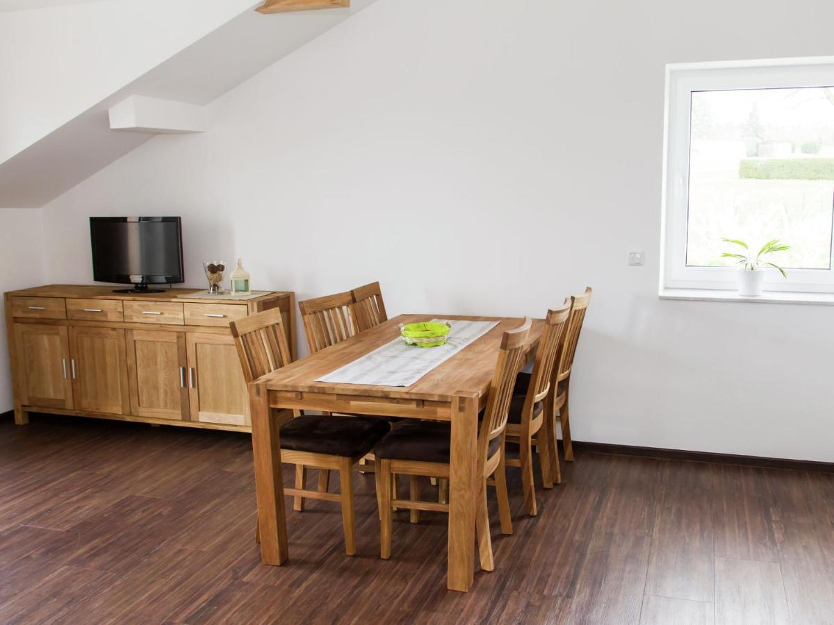 Lovely Modern Apartment With Private Terrace Ellscheid エクステリア 写真