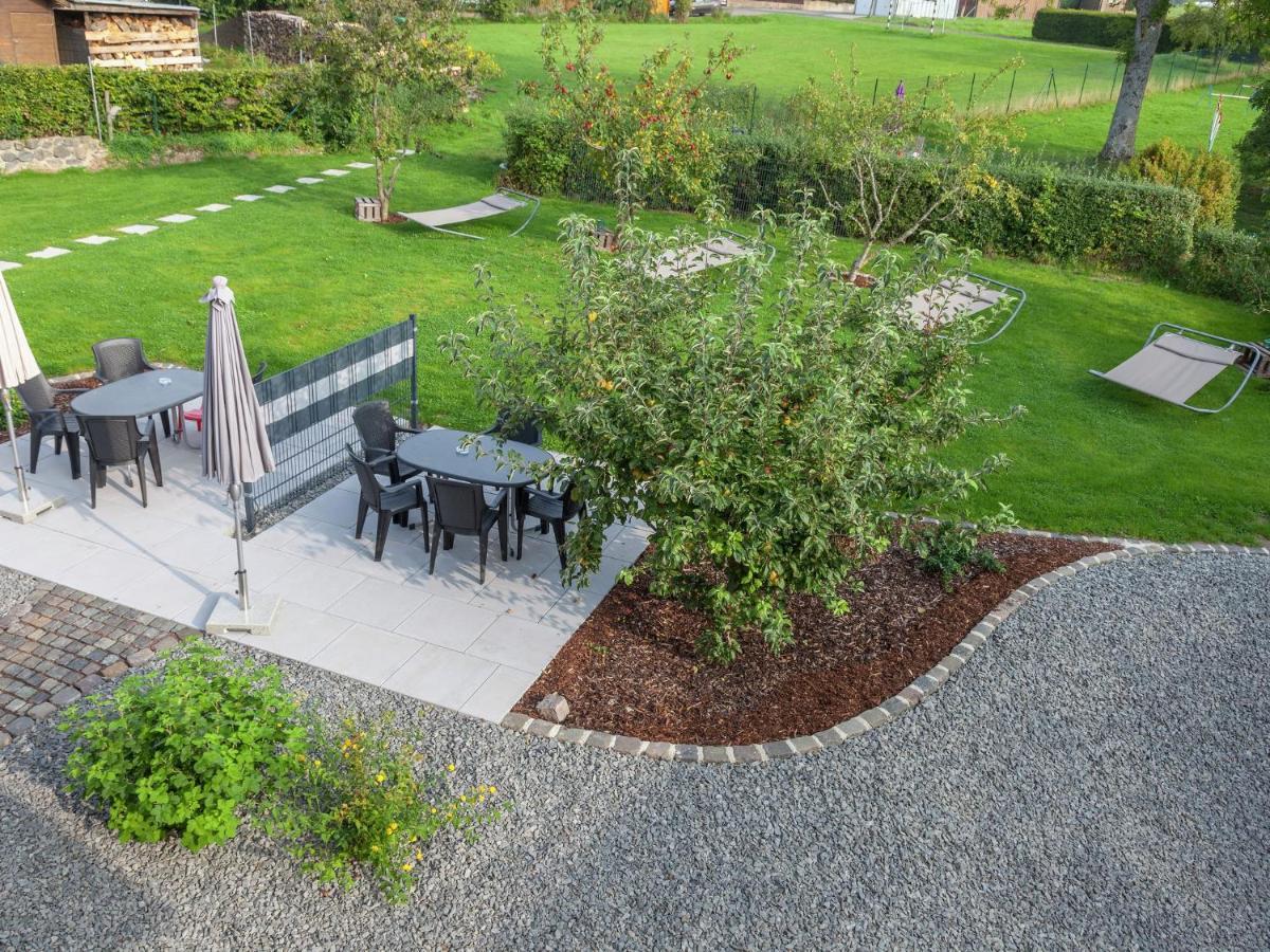 Lovely Modern Apartment With Private Terrace Ellscheid エクステリア 写真