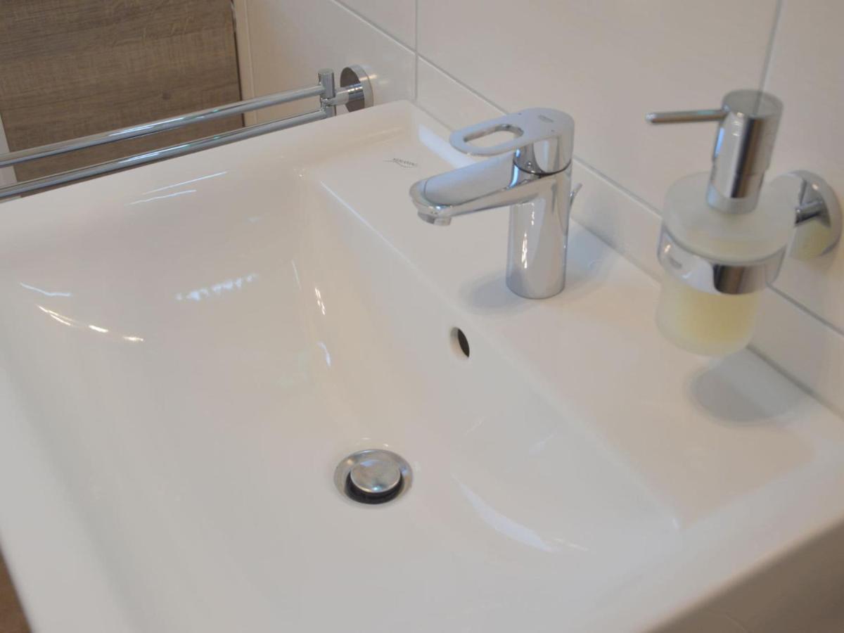 Lovely Modern Apartment With Private Terrace Ellscheid エクステリア 写真